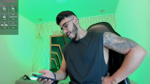 LIAM KLEIN online show from 11/26/25, 11:11