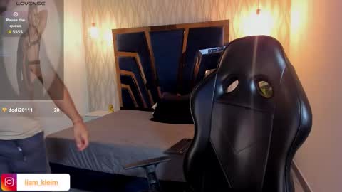 LIAM KLEIN online show from 03/15/26, 02:56