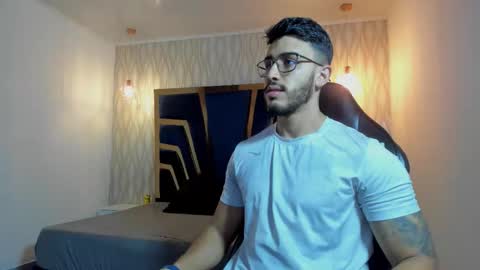 LIAM KLEIN online show from 03/24/26, 11:26