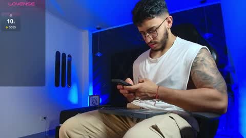 LIAM KLEIN online show from 04/05/26, 02:47