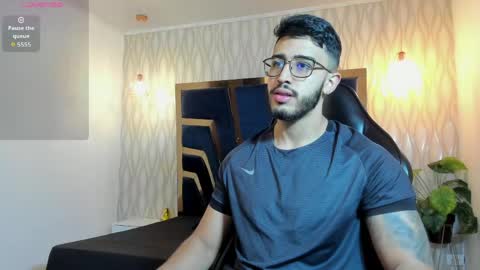 LIAM KLEIN online show from 04/21/26, 11:16