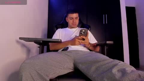 Snapshot of liam_mateo_ chatting on 05/07/26, 12:38 Liam online show from 05/07/26, 12:38