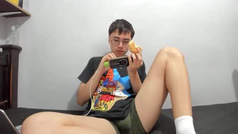 Snapshot of liam_orion chatting on 10/09/25, 08:29 LIAM online show from 10/09/25, 08:29