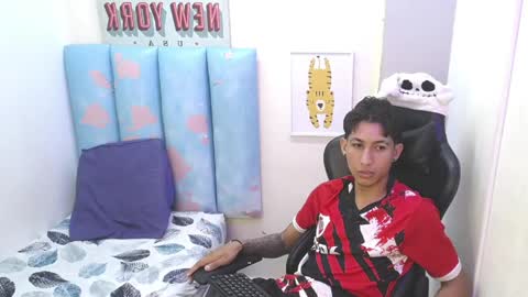 Snapshot of liam_play chatting on 05/27/26, 09:23 LIAM online show from 05/27/26, 09:23
