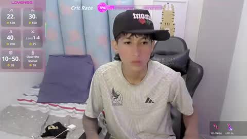 Snapshot of liam_play chatting on 06/14/26, 03:41 LIAM online show from 06/14/26, 03:41