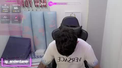 Snapshot of liam_play chatting on 06/22/26, 05:37 LIAM online show from 06/22/26, 05:37