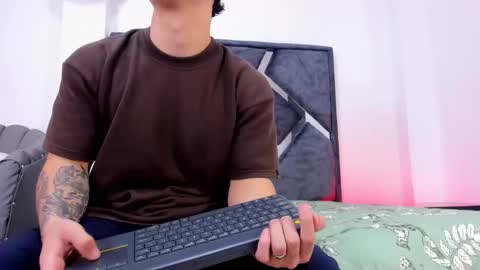 Call me Lian online show from 01/17/26, 12:21