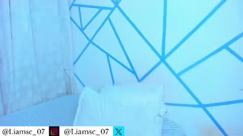 Snapshot of liam_scott77 chatting on 07/29/26, 11:14 Liam scott77 online show from 07/29/26, 11:14
