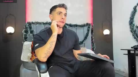 Liam online show from 11/27/25, 10:12