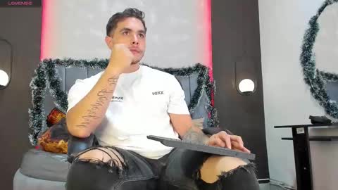 Liam online show from 12/04/25, 11:24