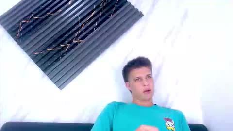 liam_york online show from 02/15/26, 08:35