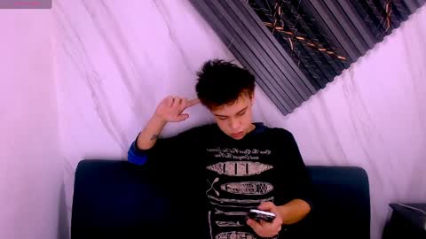 liam_york online show from 04/12/26, 03:44