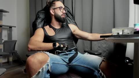 Snapshot of liamaesthetic chatting on 01/31/25, 07:18 Liam online show from 01/31/25, 07:18