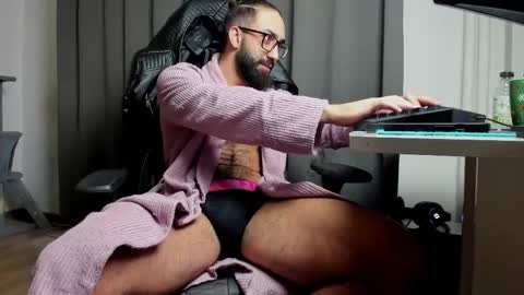 Snapshot of liamaesthetic chatting on 03/01/25, 06:57 Liam online show from 03/01/25, 06:57