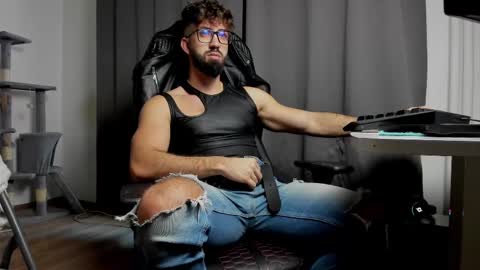 Snapshot of liamaesthetic chatting on 03/05/25, 06:12 Liam online show from 03/05/25, 06:12