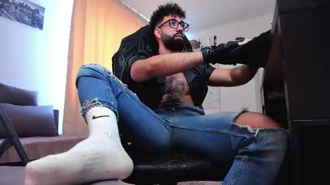 Liam online show from 02/20/26, 08:27