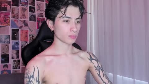 Snapshot of liamelf chatting on 12/02/24, 01:02 Liam online show from 12/02/24, 01:02