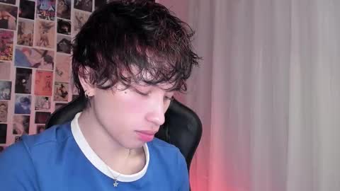 Snapshot of liamelf chatting on 10/31/25, 06:25 Liam online show from 10/31/25, 06:25