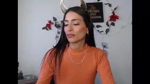 Snapshot of liamiler01_ chatting on 12/12/24, 04:43 Lia Miller online show from 12/12/24, 04:43