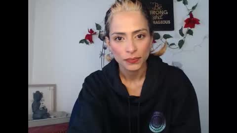 Snapshot of liamiler01_ chatting on 12/18/24, 12:51 Lia Miller online show from 12/18/24, 12:51