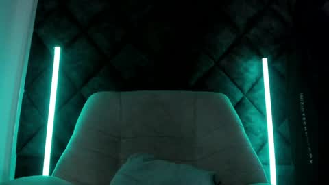 Liam twink big dick online show from 05/11/26, 04:04
