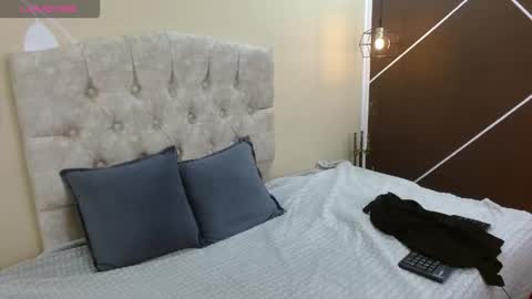 L I A M O N R O E online show from 01/13/26, 11:48