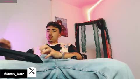 Liam online show from 01/10/26, 05:20