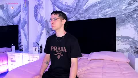 Liam online show from 03/03/26, 07:09