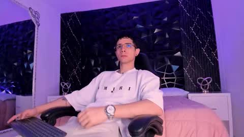 Liam online show from 03/07/26, 08:17