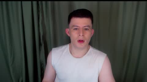 Snapshot of lian_eathan chatting on 10/27/25, 02:26 lian_eathan online show from 10/27/25, 02:26