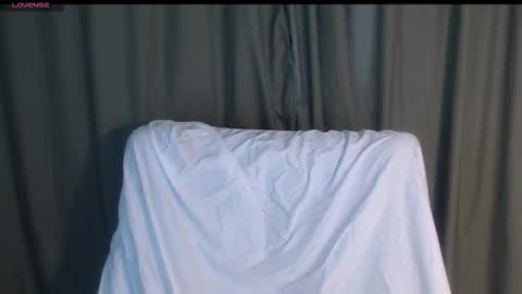 lian_eathan online show from 11/08/25, 09:57