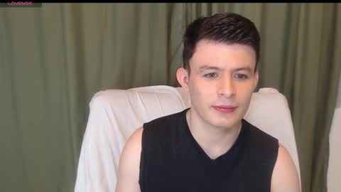 lian_eathan online show from 11/13/25, 09:47