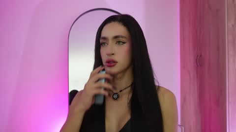 Snapshot of lian_karther1 chatting on 06/18/26, 03:40 missfernanda X online show from 06/18/26, 03:40