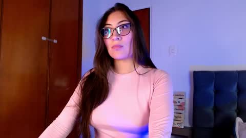 Liana  online show from 09/25/25, 06:11