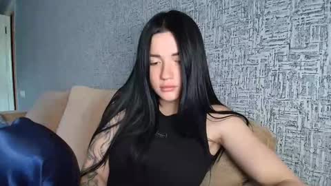 Snapshot of liana_diva chatting on 05/18/26, 01:39 liana_diva online show from 05/18/26, 01:39