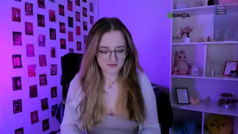 Snapshot of liana_kisses chatting on 07/18/26, 06:45 Little Liana online show from 07/18/26, 06:45