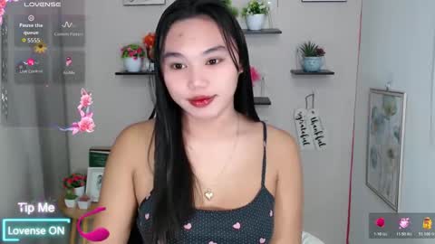 Snapshot of liane_mei chatting on 06/09/26, 12:44 Liane online show from 06/09/26, 12:44