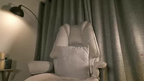 lianewhite online show from 03/04/26, 01:44