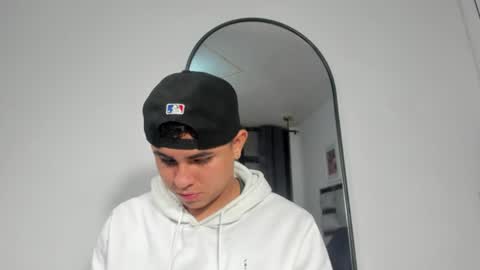 Snapshot of lianfox_ chatting on 06/14/26, 02:08 lianfox_ online show from 06/14/26, 02:08