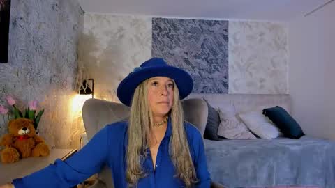 Lian online show from 02/21/26, 07:37