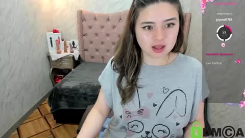 Grace online show from 03/01/25, 02:02