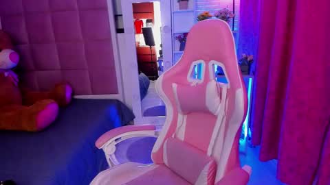 liany_taylor online show from 03/06/26, 02:41