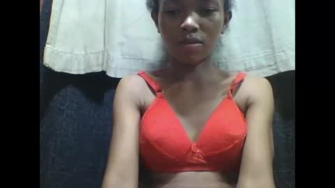 liaraisha online show from 10/04/25, 08:34