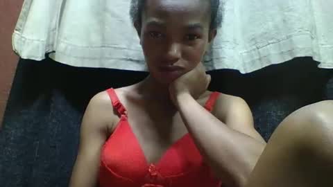 liaraisha online show from 10/14/25, 08:20