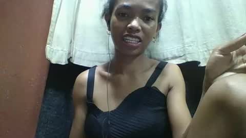 liaraisha online show from 10/17/25, 02:52