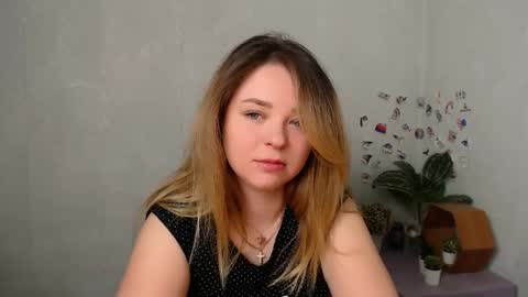 Liara online show from 04/21/26, 06:52