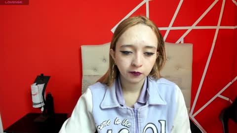 Lia Roberts online show from 12/24/24, 11:06