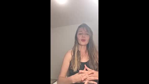 liarysmaag17 online show from 05/19/26, 01:56