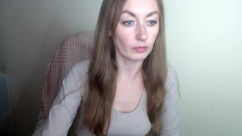 Snapshot of liasais_ chatting on 05/09/26, 11:15 Lia online show from 05/09/26, 11:15