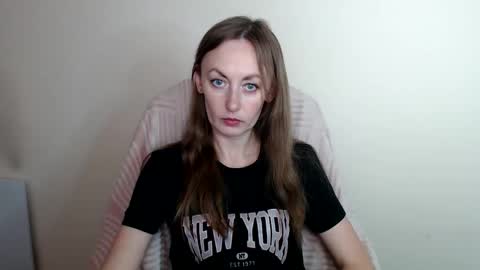 Snapshot of liasais_ chatting on 05/13/26, 12:13 Lia online show from 05/13/26, 12:13